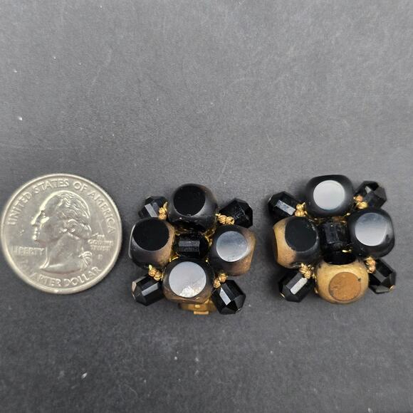 Signed Eugene Black Beaded Cluster Clip On Earrings Brushed Gold Tone Vintage - Picture 3 of 6